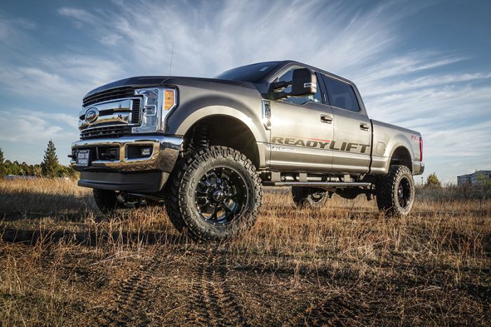 6.5" LIFT KIT - FORD SUPER DUTY F250 DIESEL (ONE-PIECE DRIVE SHAFT ONLY) W/ SST3000 SHOCKS 2017-2019